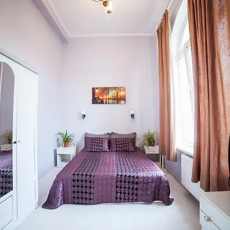 Apartment Deribasovskaya * Одеса
